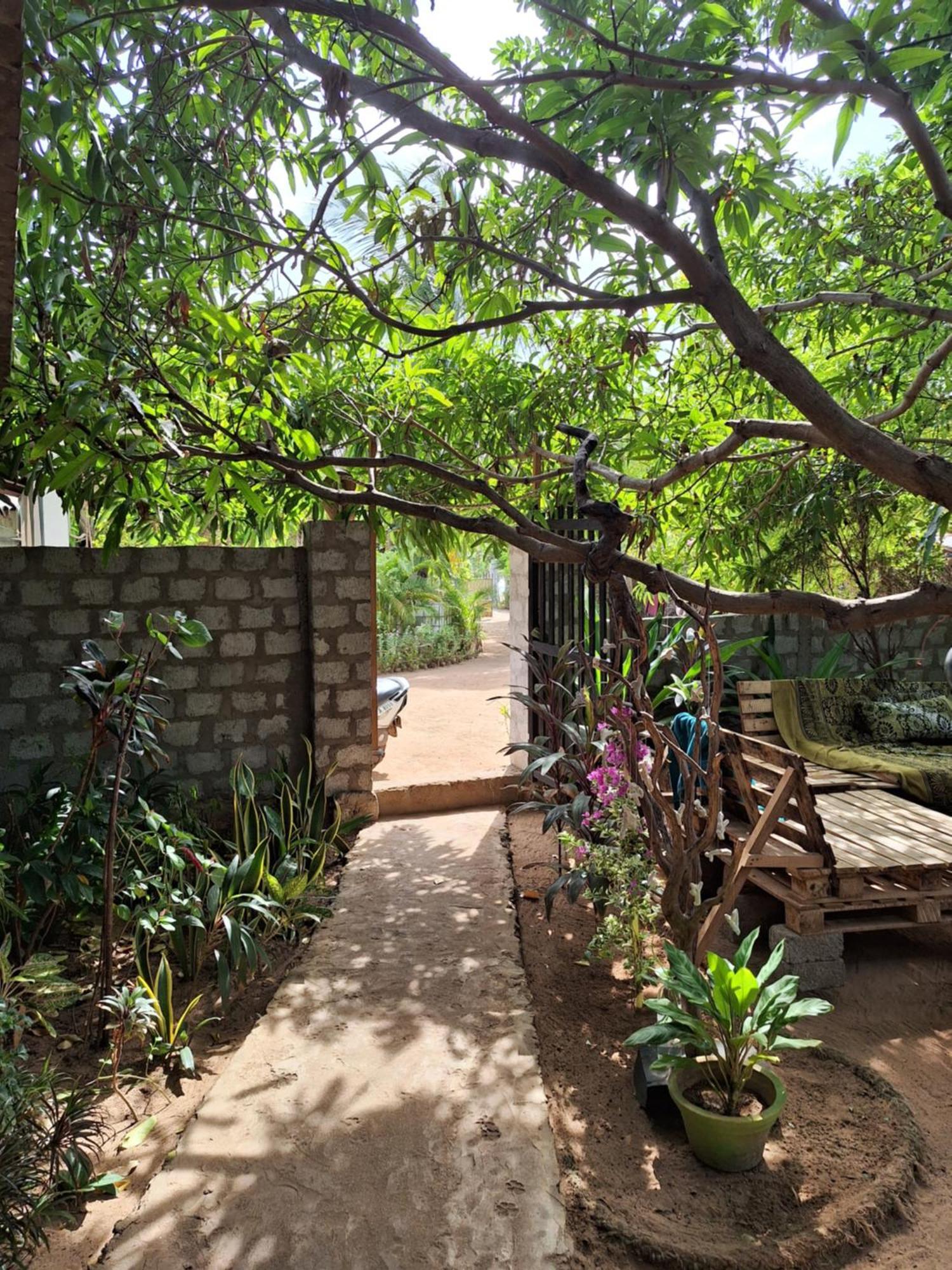 Akki'S Hostel Trincomalee Exterior foto